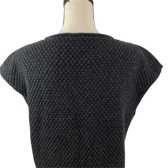 LAFAYETTE 148 NEW YORK 100% CASHMERE SLEEVELESS BOXY SWEATER TOP SIZE P US 0/2 - Picture 8 of 10